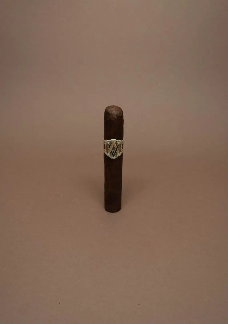 Avo, Heritage Robusto — alternate view