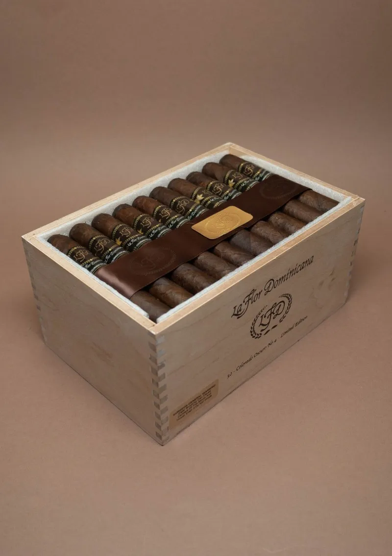 La Flor Dominicana, Colorado Oscuro N°4