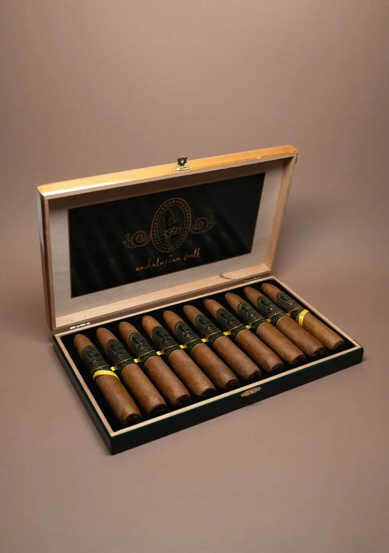 La Flor Dominicana, Andalusian Bull