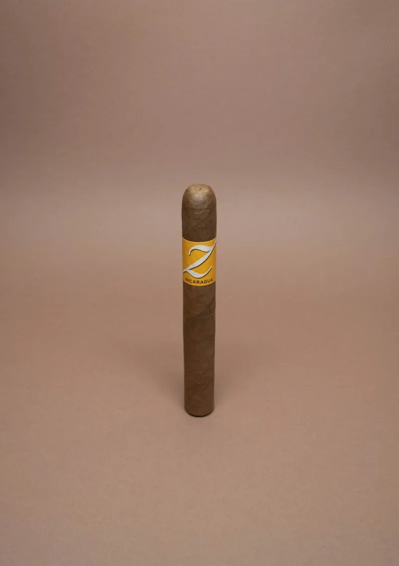 Zino, Nicaragua Toro — alternate view