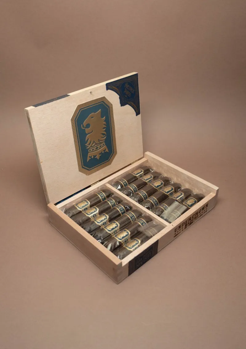 Drew Estate, Undercrown Maduro Flying Pig